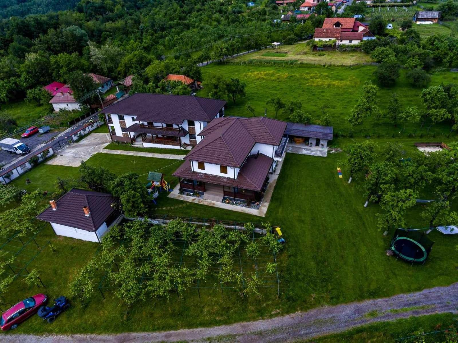 Agropensiunea Darden Baia de Fier Ngoại thất bức ảnh